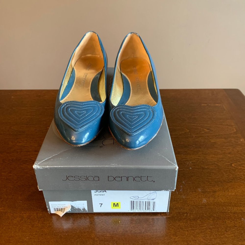 Jessica Bennett Blue Flats- Size 7